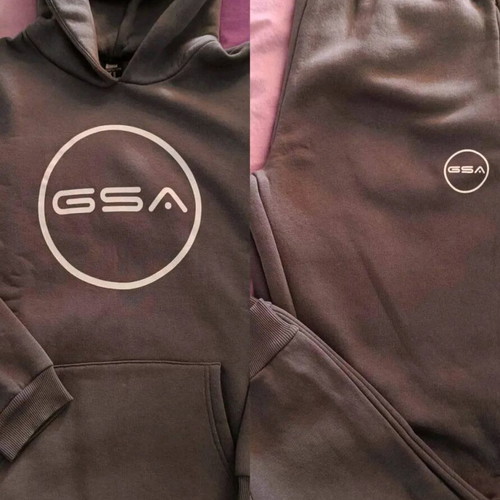 GSA men's tracksuit like new, size Large, gray