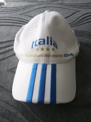 Adidas cap new with adjustable size