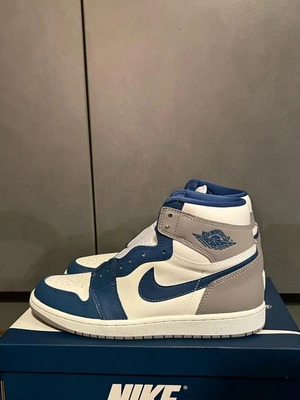 Jordan 1 Retro High μπλε καινούργια αχρησιμοποίητα
