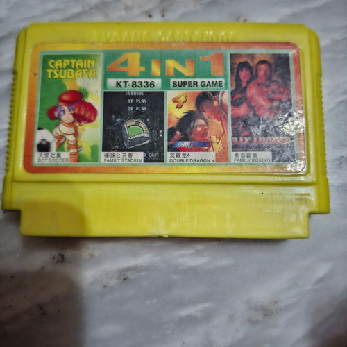 Famiclone Retro Cartridge 4 Games in 1 Double Dragon Used