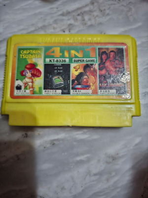 Famiclone Retro Cartridge 4 Games in 1 Double Dragon Used