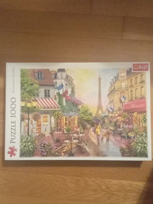 Puzzle 1000 pieces like new