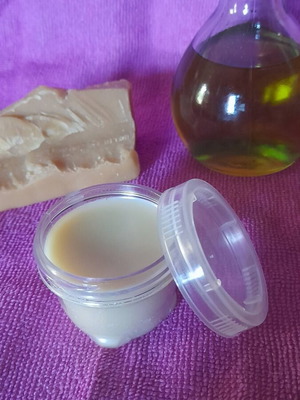 Handmade Beeswax Ointment 100% Natural and Traditional, 50ml