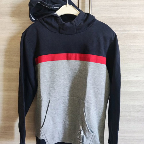 S.Oliver sweatshirt 10-11 years like new