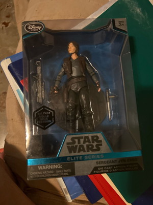 Star Wars Elite Series Sergeant Jyn Erso figure new, Disney Store exclusive