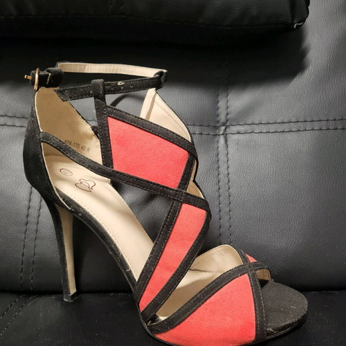 Sandals new size 40 black and red