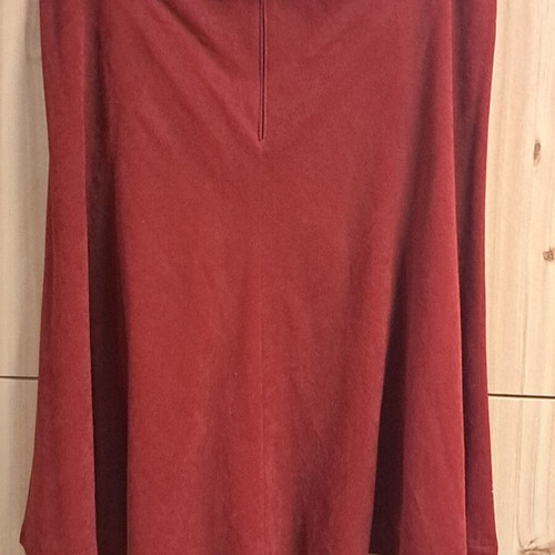 Skirt red, like new, size 4XL