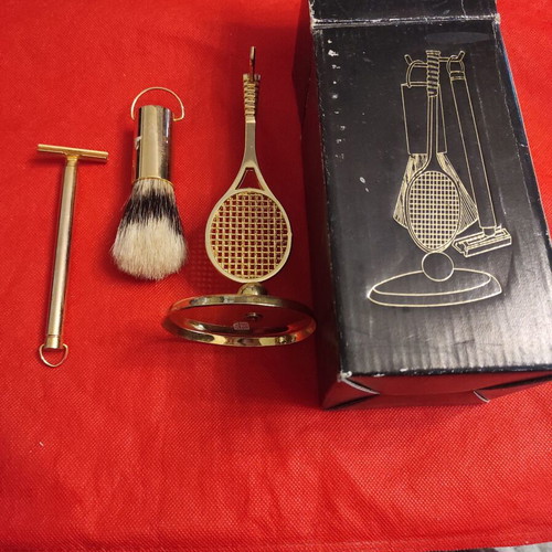 Vintage shaving set new gold-plated metal on tennis racket base