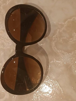 Sunglasses like new, brown