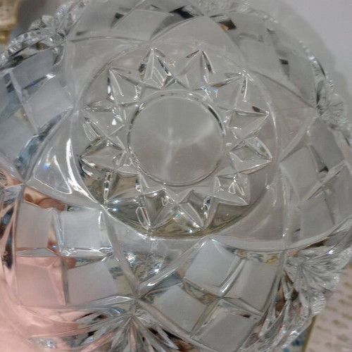 Large crystal fondue bowl like new with embossed designs and ice effect