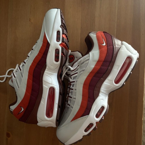 Nike Airmax 95 sneakers size 42.5 like new black and white