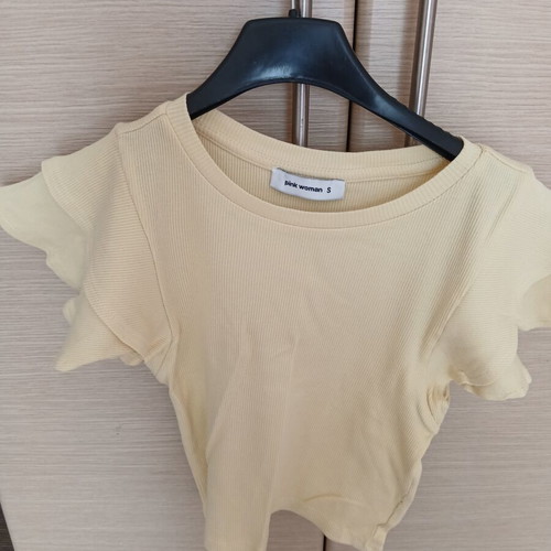 Pink Woman crop blouse like new, yellow, size S