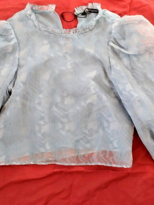 Zara blouse used with puff sleeves, size XS