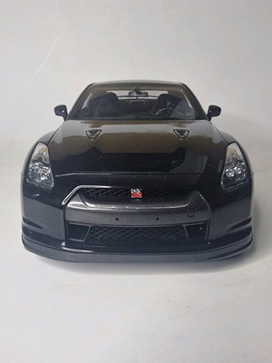 Kyosho Nissan GT-R Premium Metal Model Scale 1:18 new