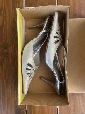Reina high heel shoes like new, silver, size 40, 5 cm heel