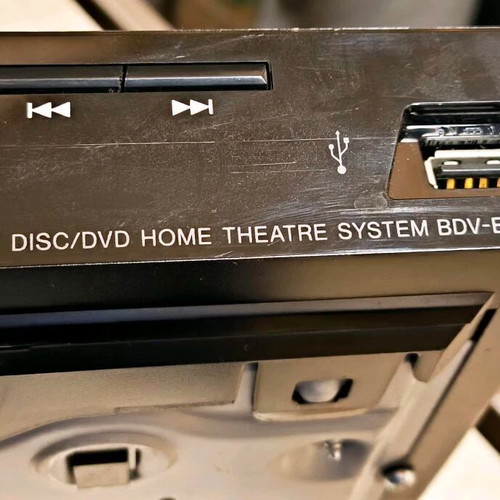 Sony BDV-E2100 Home Cinema 5.1 system used