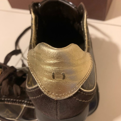 Louis Vuitton sneakers used, Monogram canvas brown, size 38.5