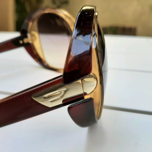Diesel sunglasses used with case
