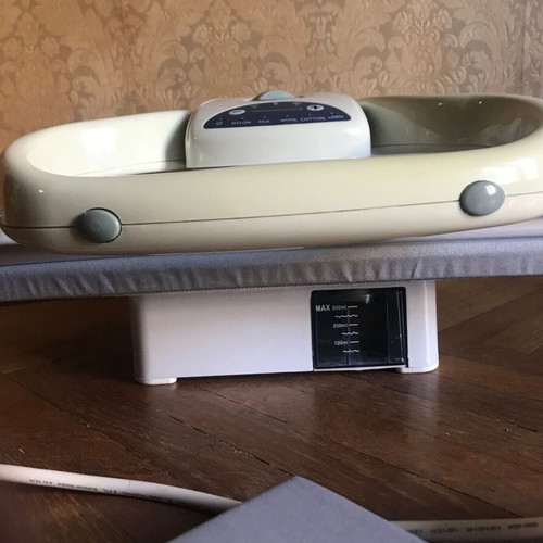 Singer ESP2 Steam Ironing Press like new