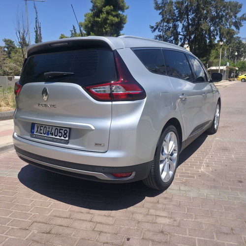 Renault Grand Scenic 2017 1.5 dCi 130hp Automatic 7-Seater SUV like new, silver