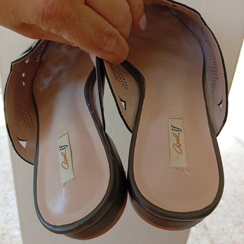 Mules Axel size 39 gray like new