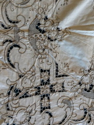 Cotton tablecloth with embroidery, new, 122/123 cm, ecru