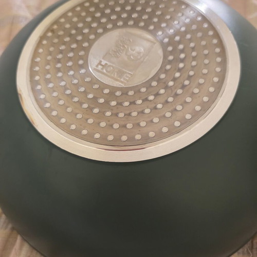 Wok pan Glow and Beauty with green handle, nonstick, new