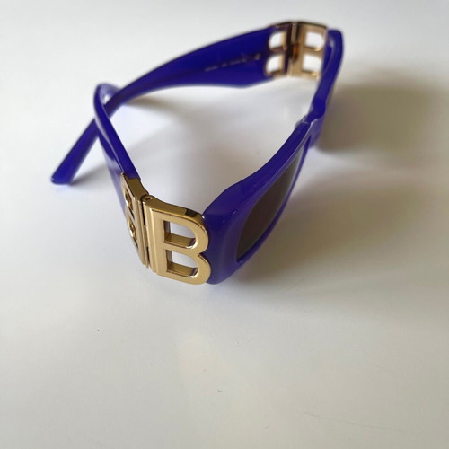 Balenciaga sunglasses purple like new with gold BB logo and silver case