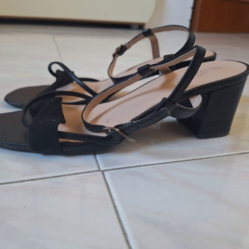 Heeled sandals size 40 like new, 7cm heel, black