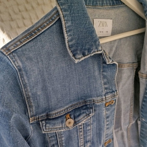 Zara denim jacket like new, size 13-14, blue