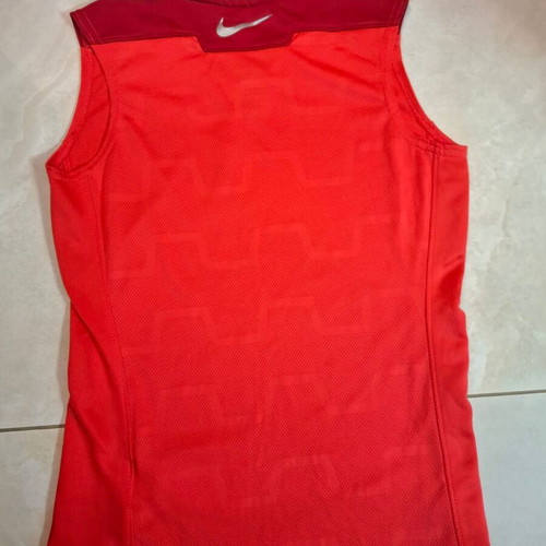 Nike LeBron James kids' sleeveless Dri-Fit shirt XS 6-8 years