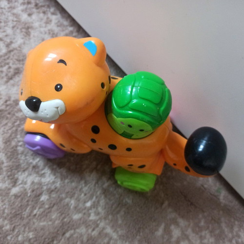 Fisher Price tiger like new moves with turtle press