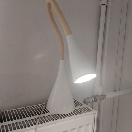 Led touch desk lamp with flexible neck, modern design