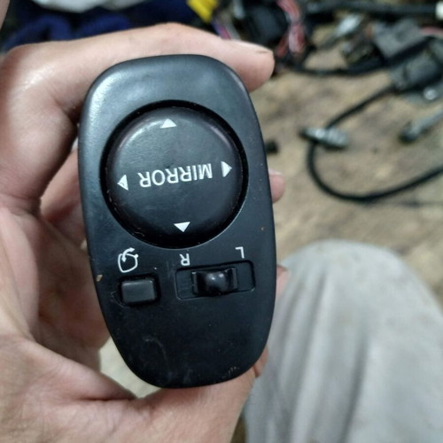 Mirror button used for Lexus Is200 Toyota