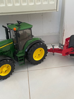 John Deere τρακτέρ με δίσκο σβάρνα μεταχειρισμένο