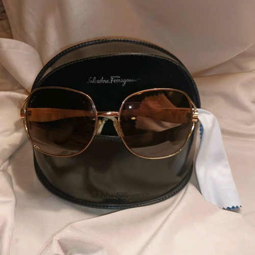 Salvatore Ferragamo sunglasses used, brown degrade lens with case