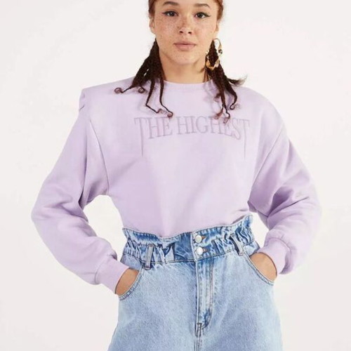 Bershka Μπλούζα φούτερ καινούργιο medium μωβ με έντονους ώμους και βάτες