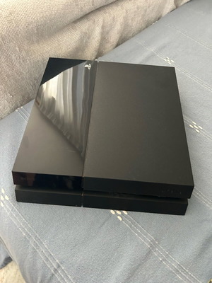 Sony PlayStation 4 (PS4) κονσόλα μεταχειρισμένη με καλώδια και 2 χειριστήρια