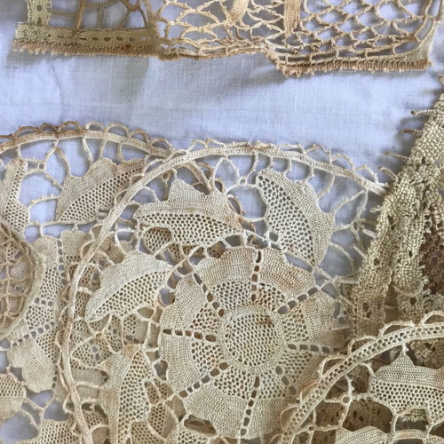 Handmade embroidery set used with discoloration