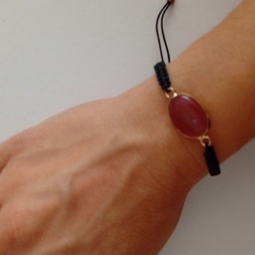 Bracelets set of 2 like new, adjustable size, black and brown