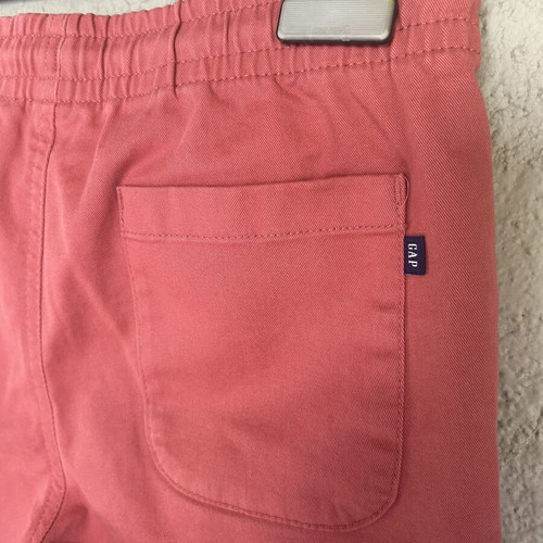 Gap shorts for boys 10-12 years, like new, red