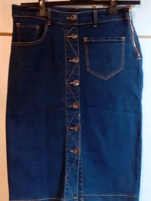 Stradivarius denim skirt elastic like new size M 38 10