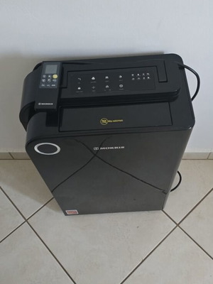 Morris MDD-10251WW Zeolite Dehumidifier like new with warranty
