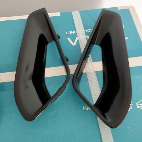 Volkswagen Golf 5 Scirocco Eos Center Console Trim like new, black glossy