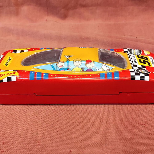 Tin case from 1990s like new