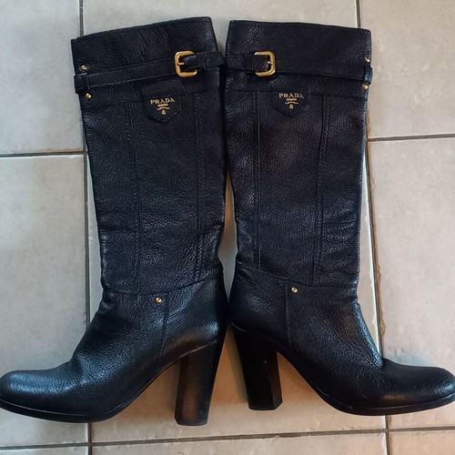 Prada boots black leather size 38.5 like new