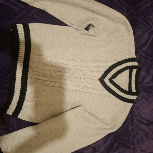 Cricket Style V-Neck sweater used with black stripes, size M