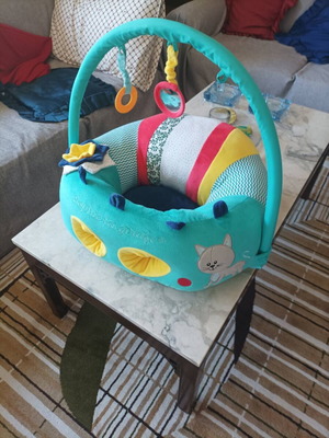 Baby seat with toys like new