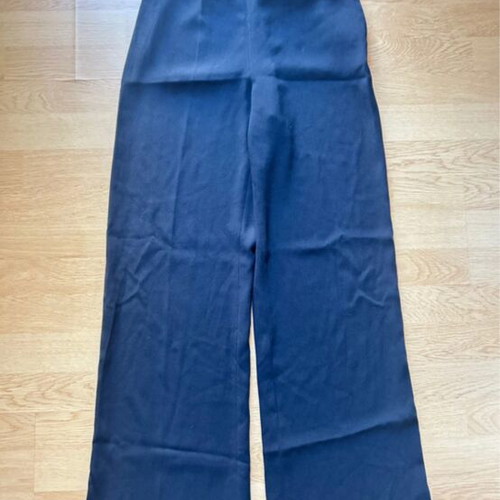 Zara fabric bell-bottom pants like new, black, size S