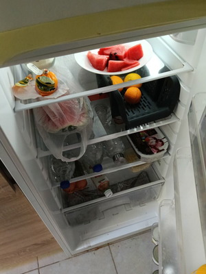 Candy refrigerator like new